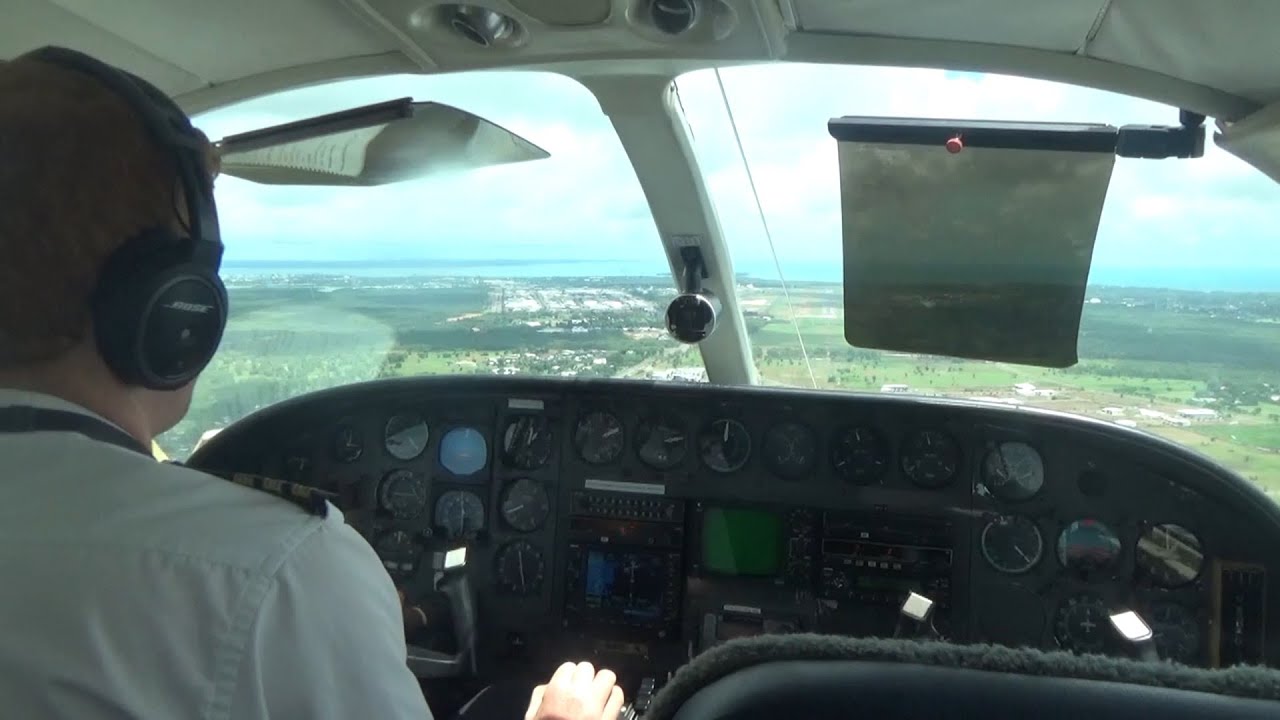Cessna 404 Titan Cabin and Cockpit! Maningrida to Darwin #cessna #cockpit #takeoff #landing