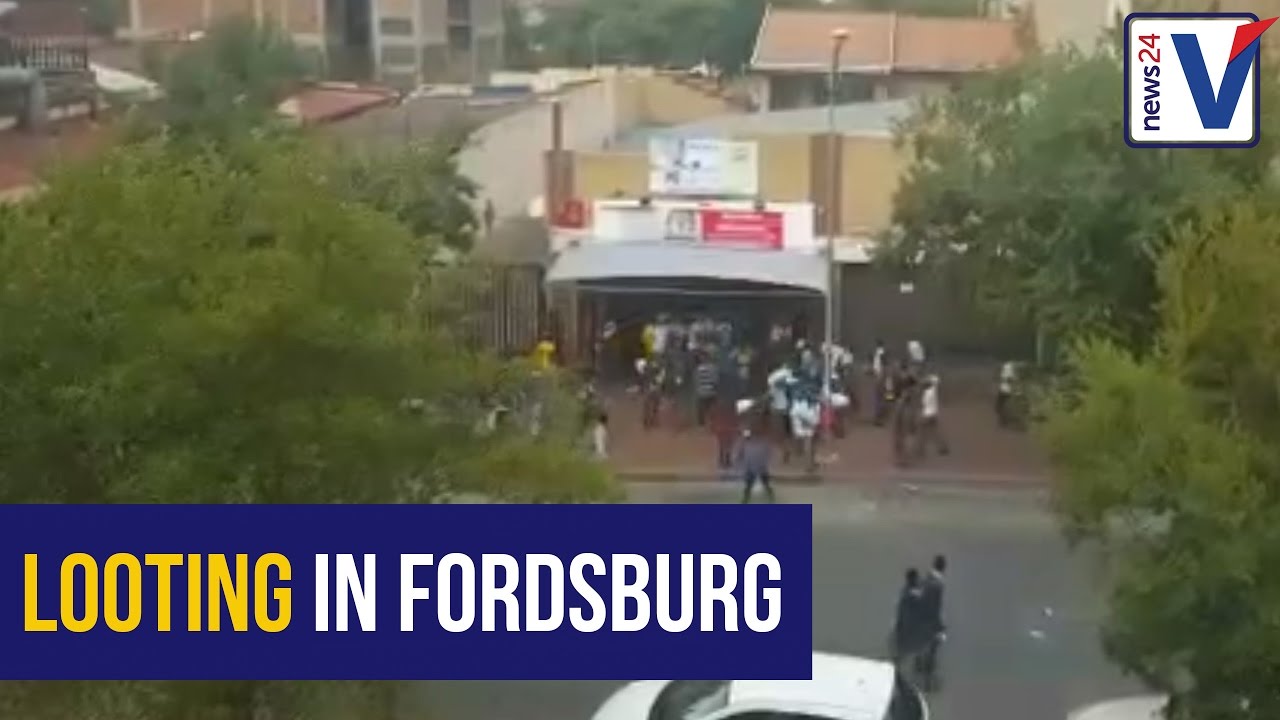 WATCH: Looters strike in Fordsburg