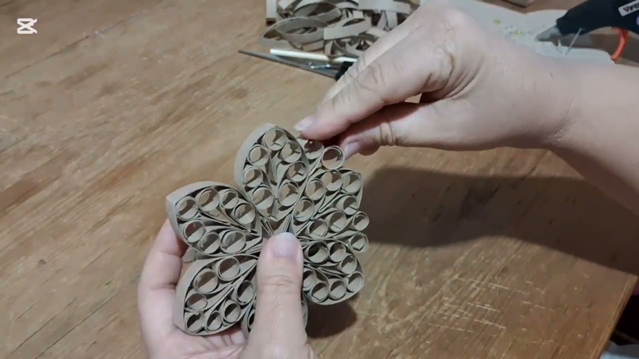 Como transformar tubos de papel higiénico en hermosas piezas decorativas 
