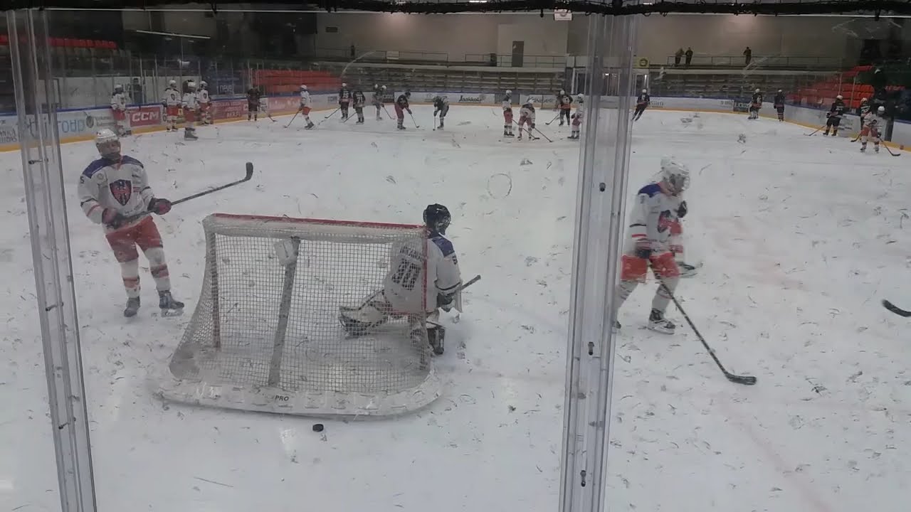 VESKARI HOMMISSA.