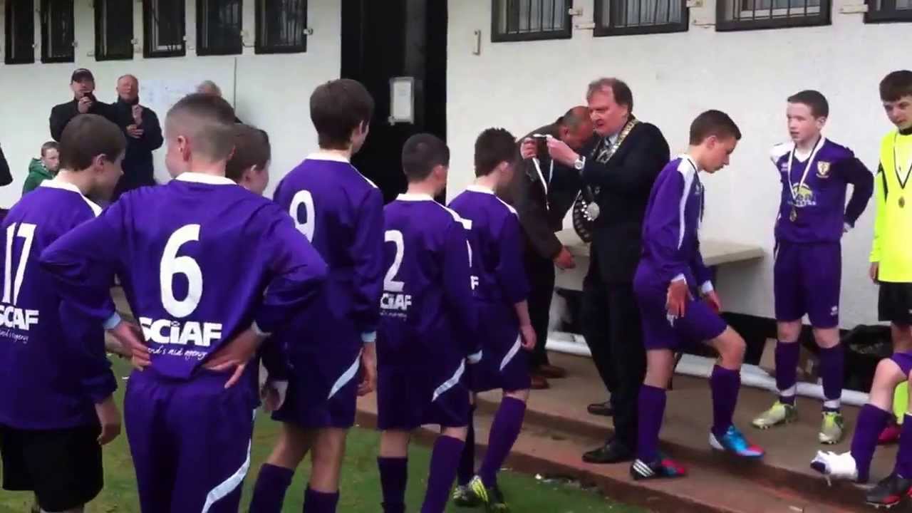 SPTA U14s lifting Crookston Cup