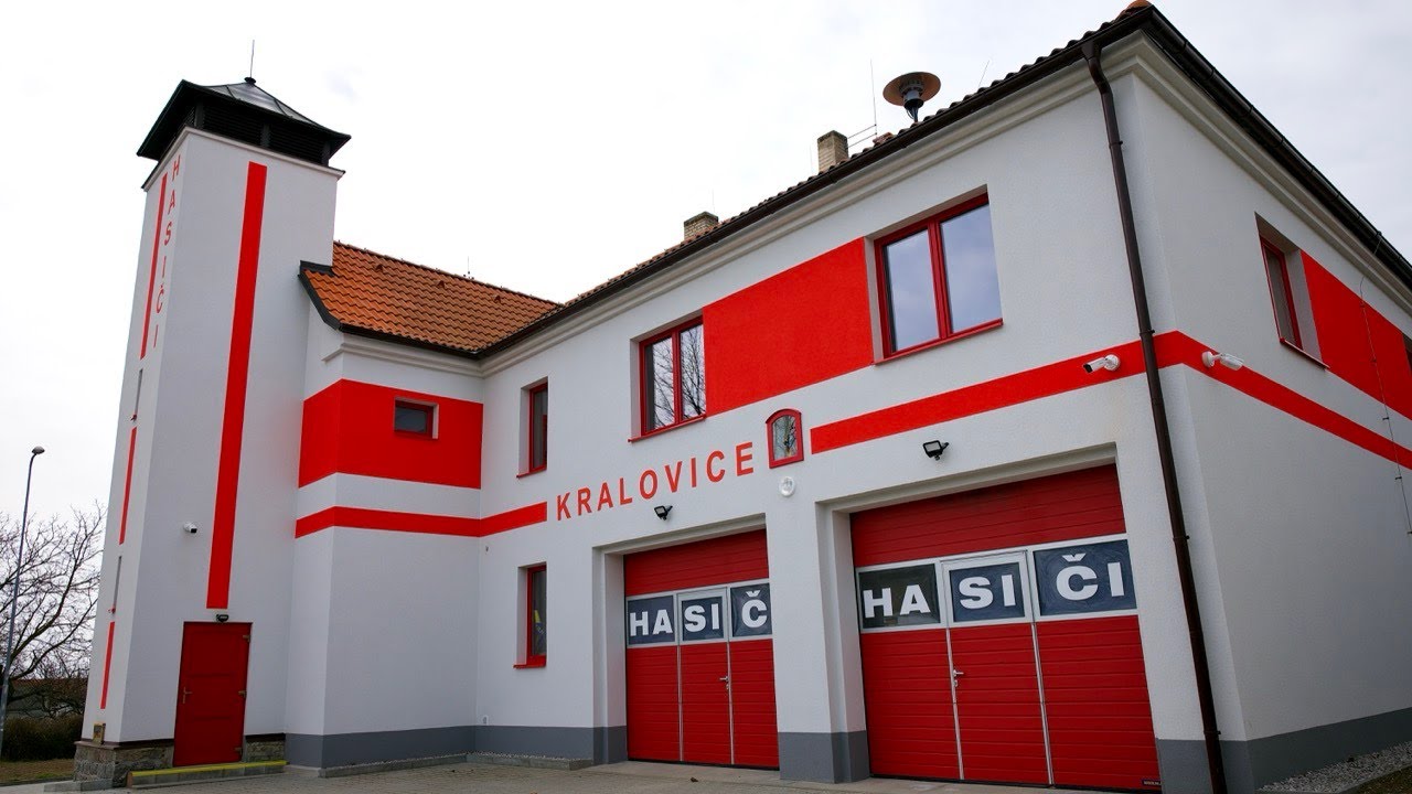 POŽÁRY.cz: Zbrojnice v Kralovicích má zajímavou historii, po 80 letech mají hasiči nové zázemí