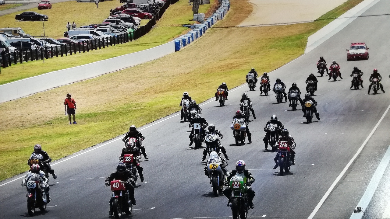 Island Classic 2017 R1 Honda CB1200