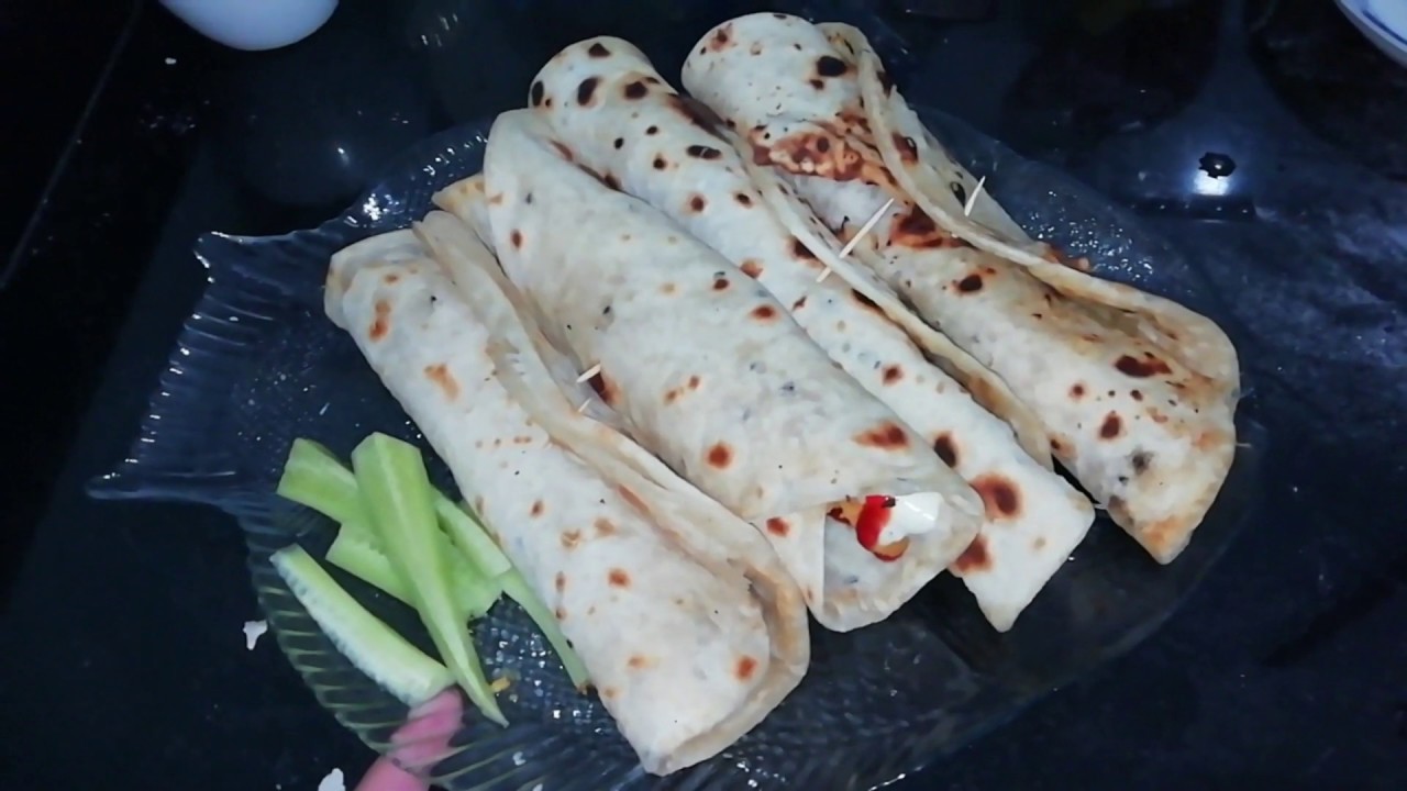 hot and spicy chicken paratha roll | paratharoll I parathay roll | fast food |