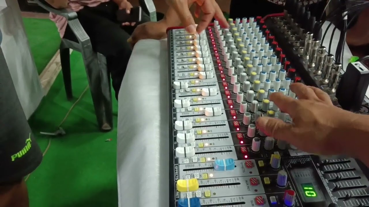 Sound / mixer control dan
