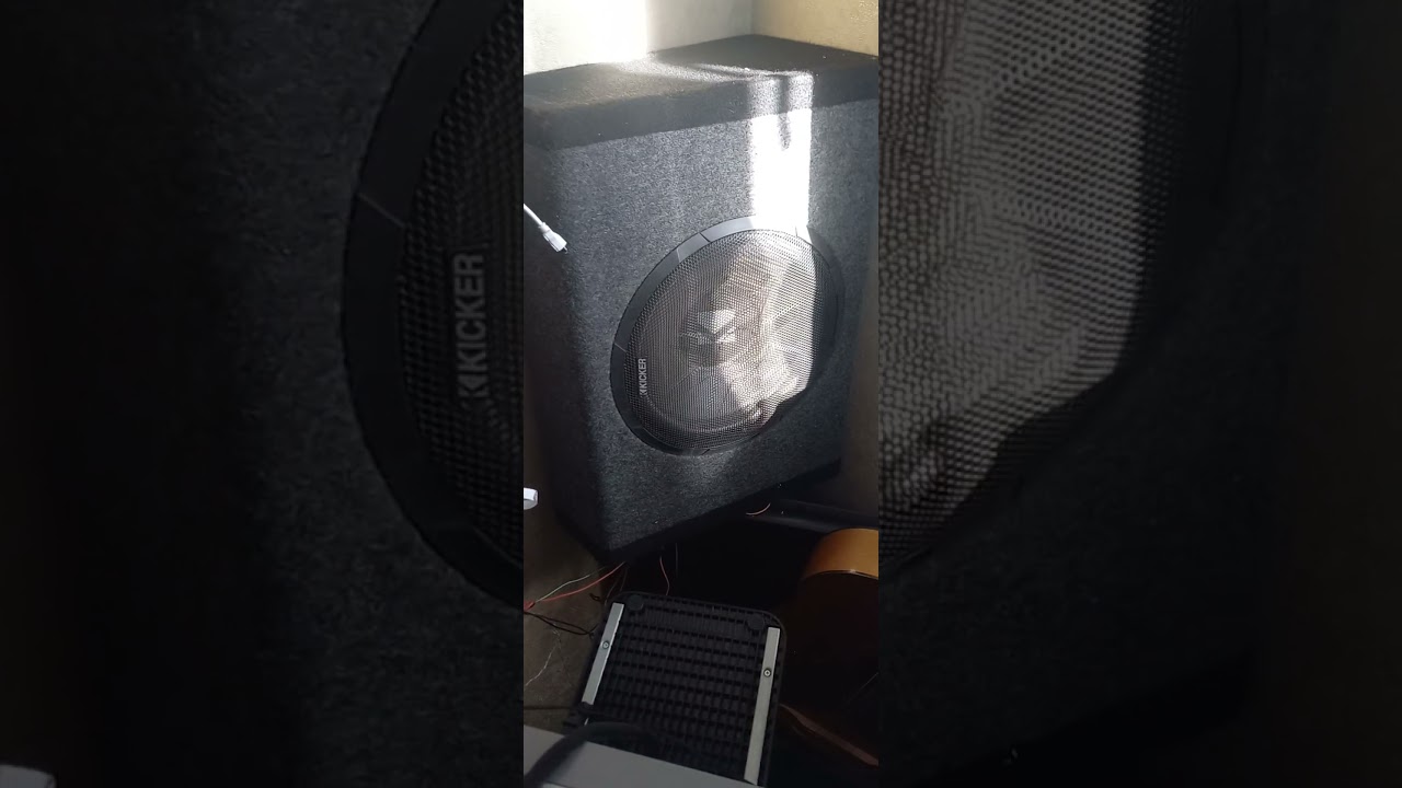 Kicker 11PT250 BassStation 10