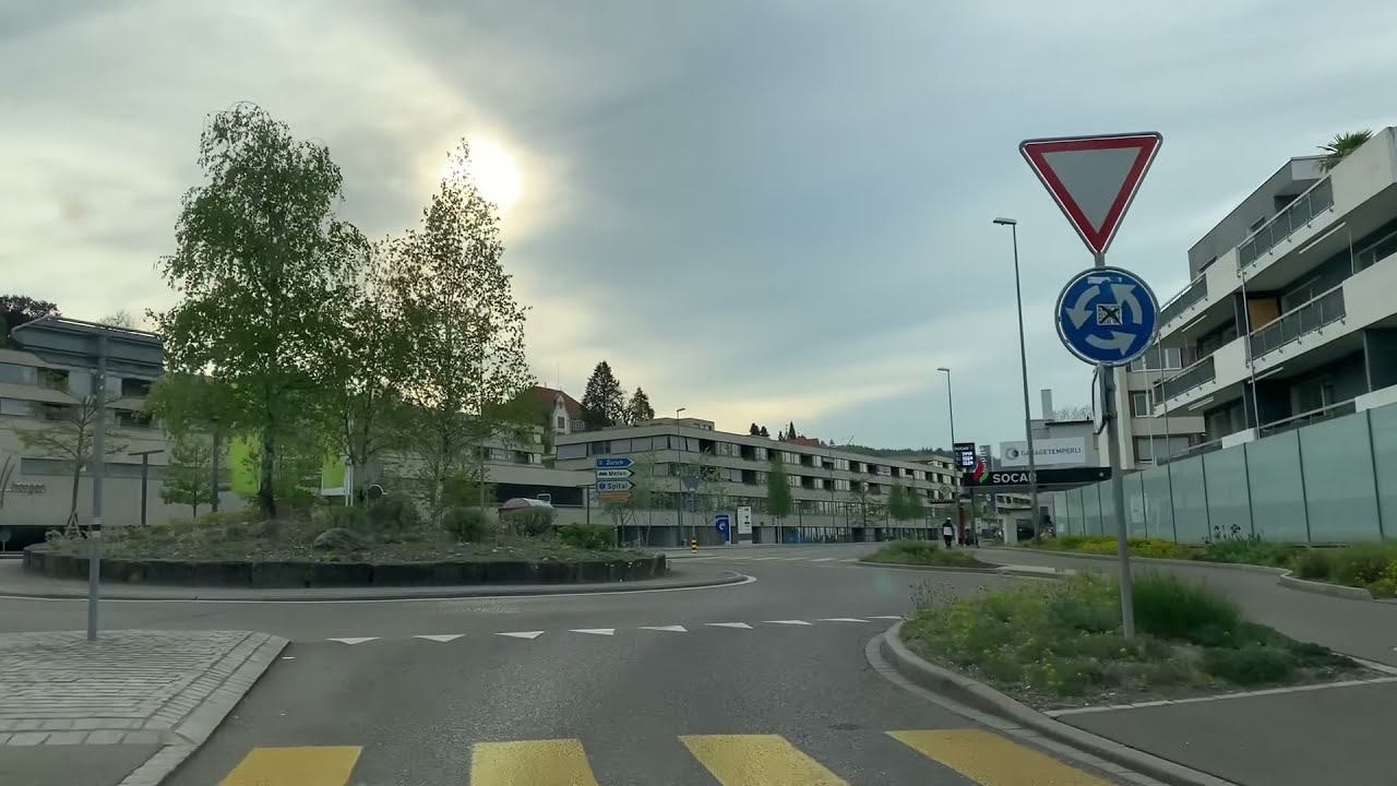 On the road in Richterswil Switzerland (Suiza)  Auto