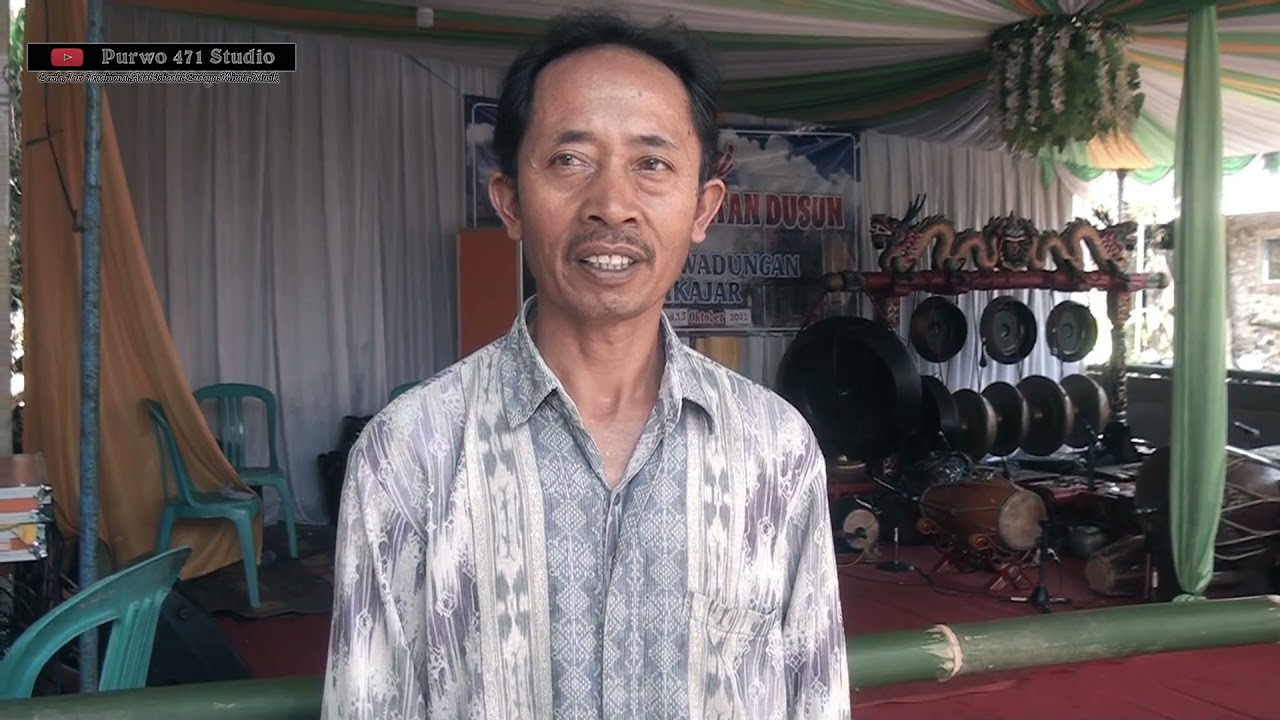 Tradisi setiap thn menari tayub di lereng gunung sumbing Ds.ngaglik Kab.Wonosobo bentuk rasa syukur.