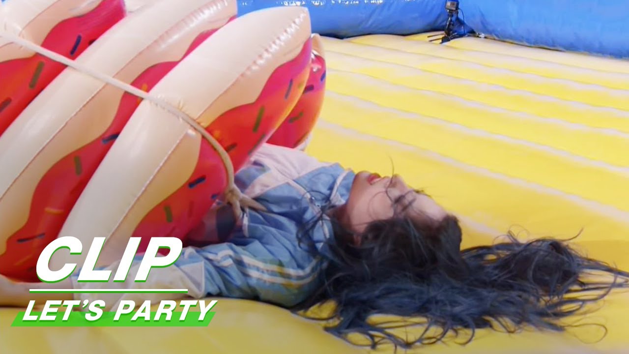 Clip: Yu Yan Is Thrown To The Ground | Let's Party EP02 | 非日常派对 | iQIYI