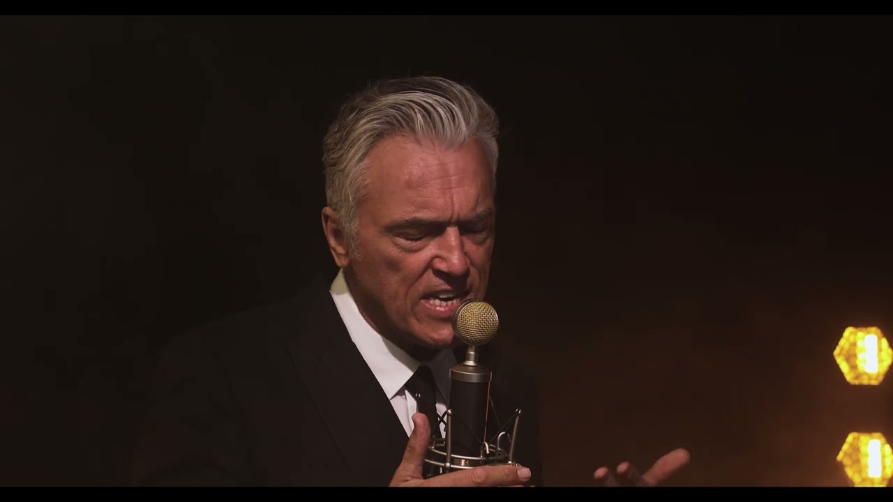 Matt King of ‘Swing’ sings Sway #swingtribute #swing #ratpack 