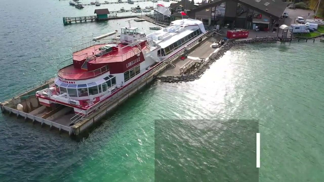Un chantier VIT sur le lac d'Annecy avec la péniche Le Libellule