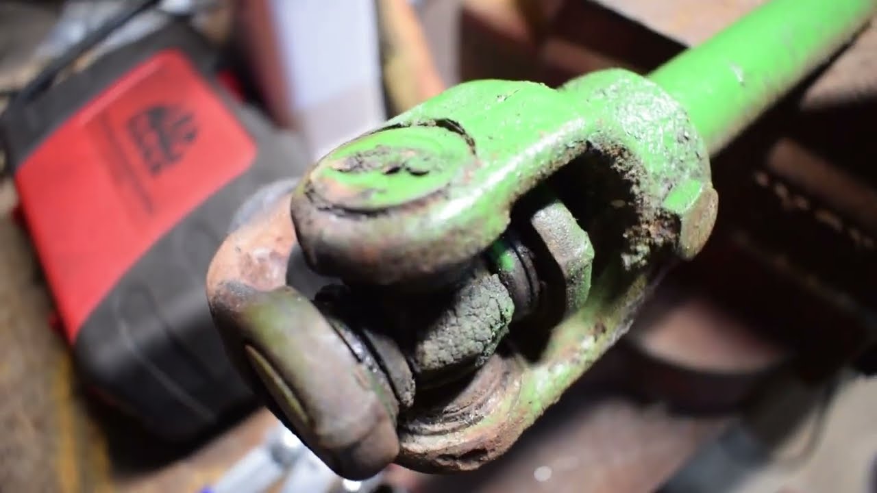 How to Replace a U joint John Deere 640