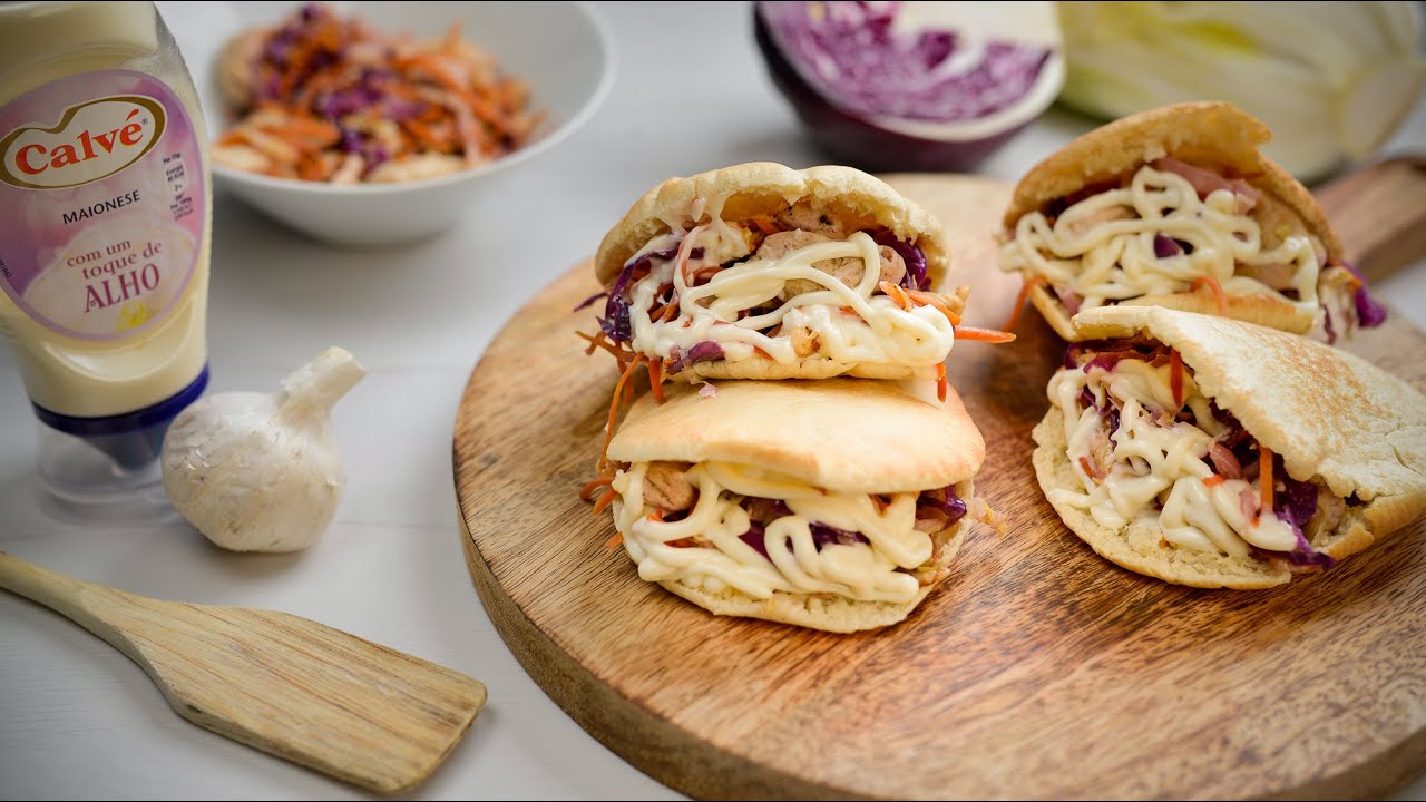 Calvé | Receita pão pita com frango e legumes