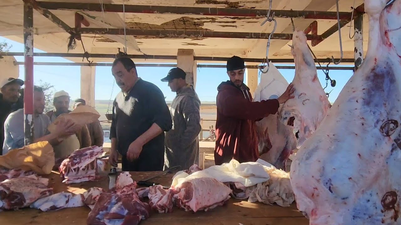 🇲🇦حصريا من سوق الاسبوعي الاثنين إبن أحمد نقدم لكم أتمنة اللحوم حمراء تاريخ تصوير 23/12/2024