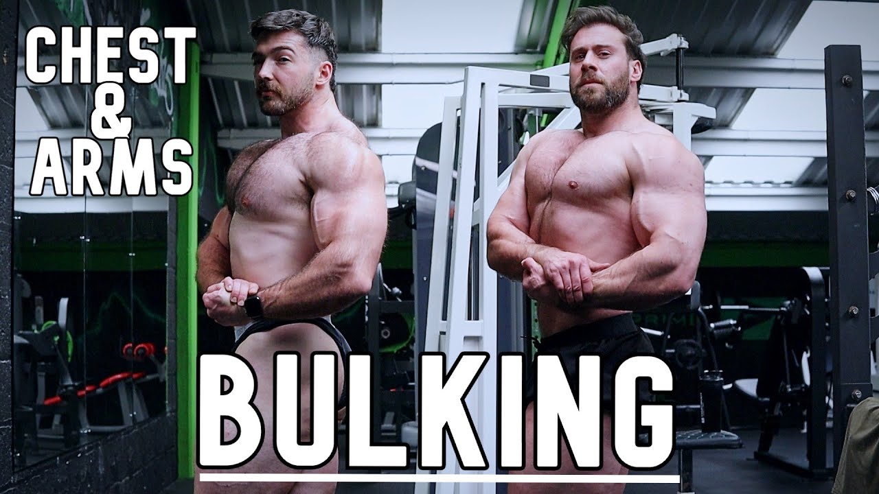 Меньше подходов для большего роста: тренировка рук и груди