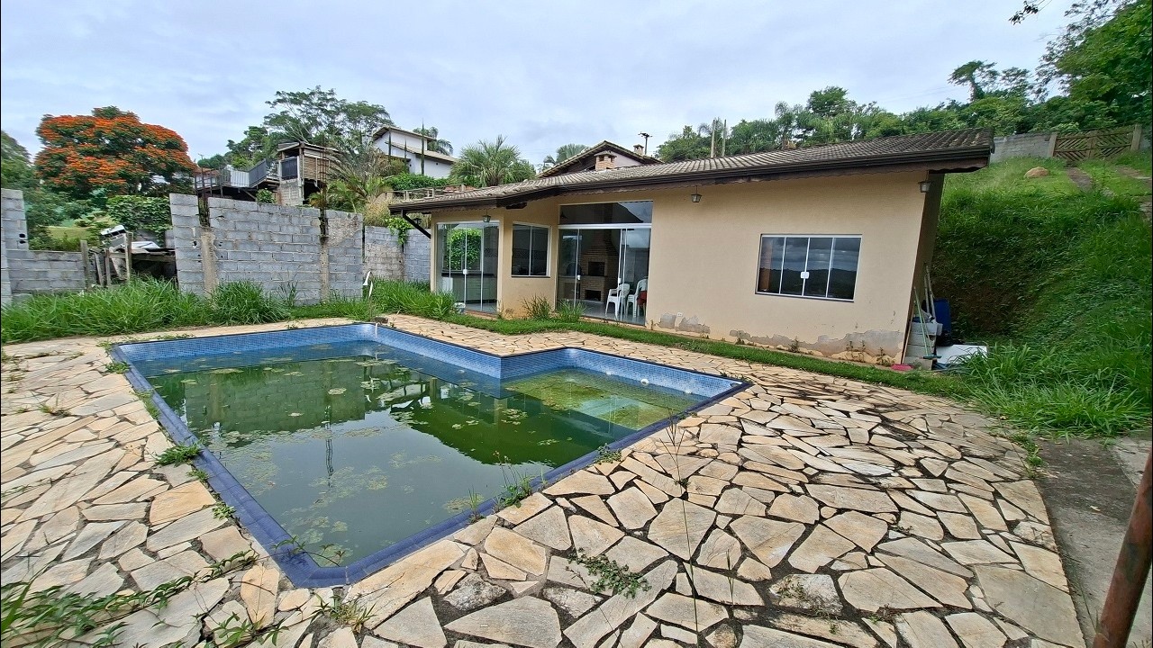 REF.1098-VENDO CHÁCARA 1111M² ESCRITURA DEFINITIVA CONDOMÍNIO IBIÚNA-SP