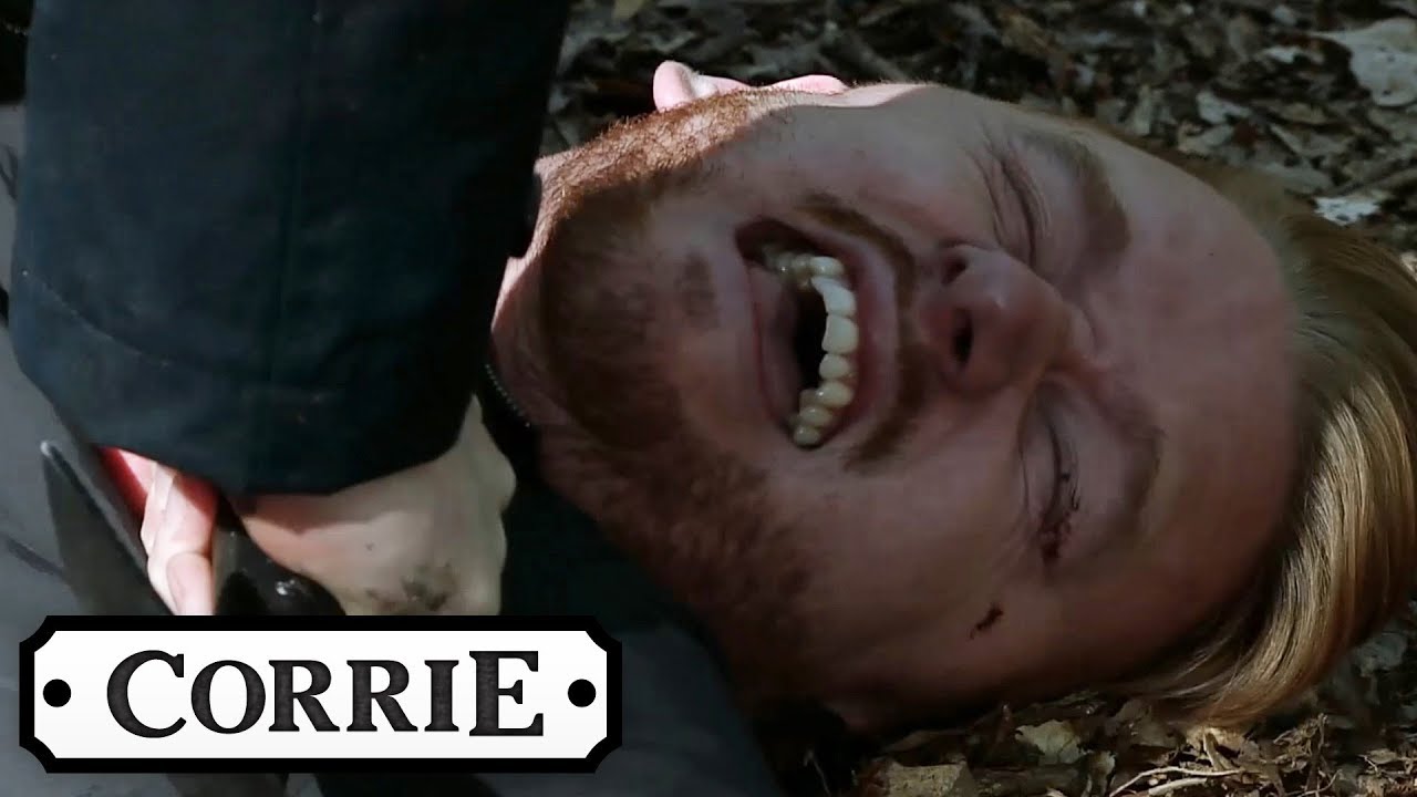 Rick Engages Gary in a Final Battle to the Death | Coronation Street