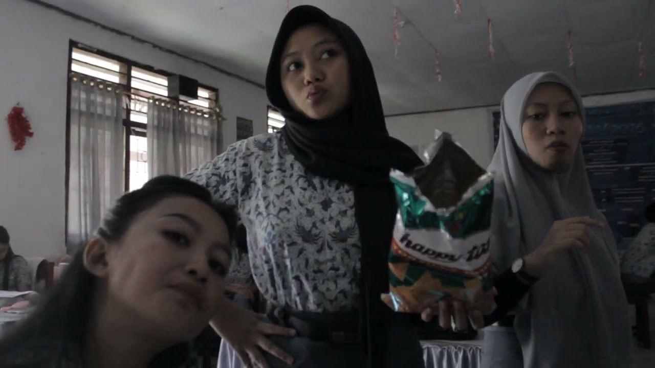 Bermain goro di kelas