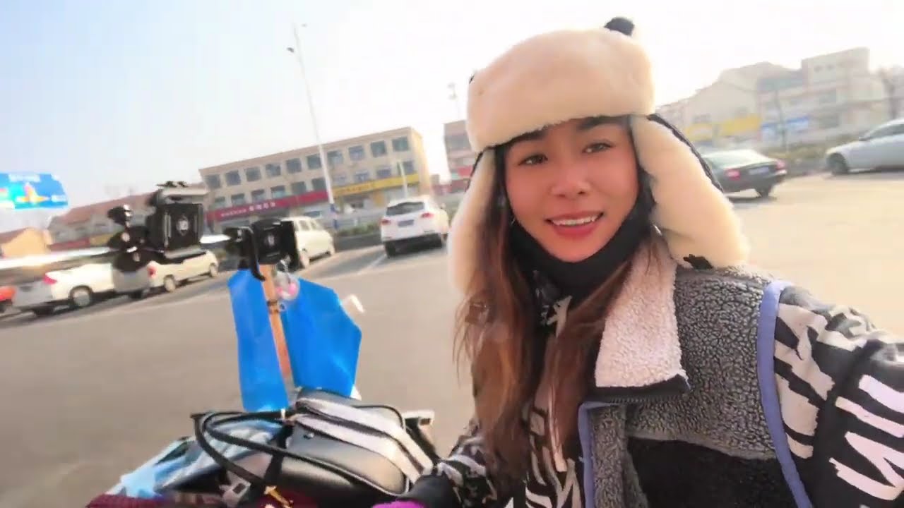 嗨妹儿徒步西藏，挑战青藏线第二天，直接露营在马路边 