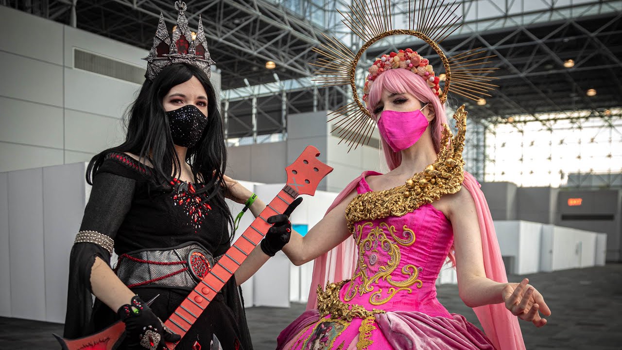 Amazing Princess Bubblegum and Marceline Cosplay!