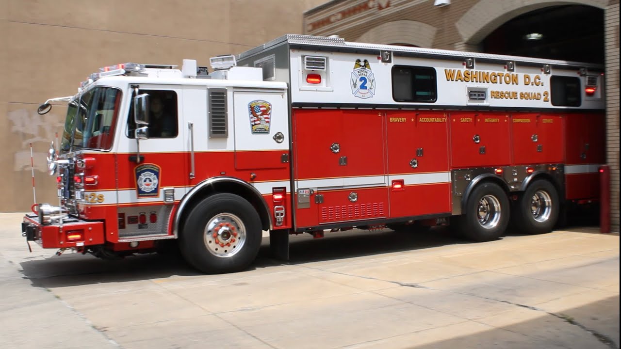 DCFD Engine 24 & Rescue 2 Responding, June 2024