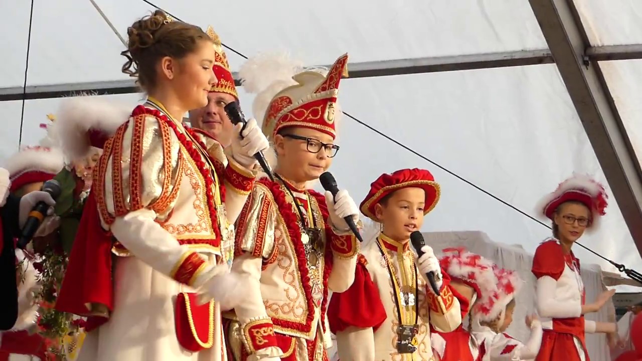 Kinderprinzenpaar Silas I. & Finja I. mit Mika 2018 Stadt Ahlen