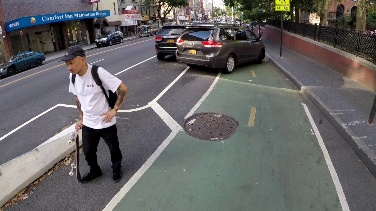 August 5, 2017 NYC Bicycling Short - Woman gets annoyed at me when she's in the bike lane?