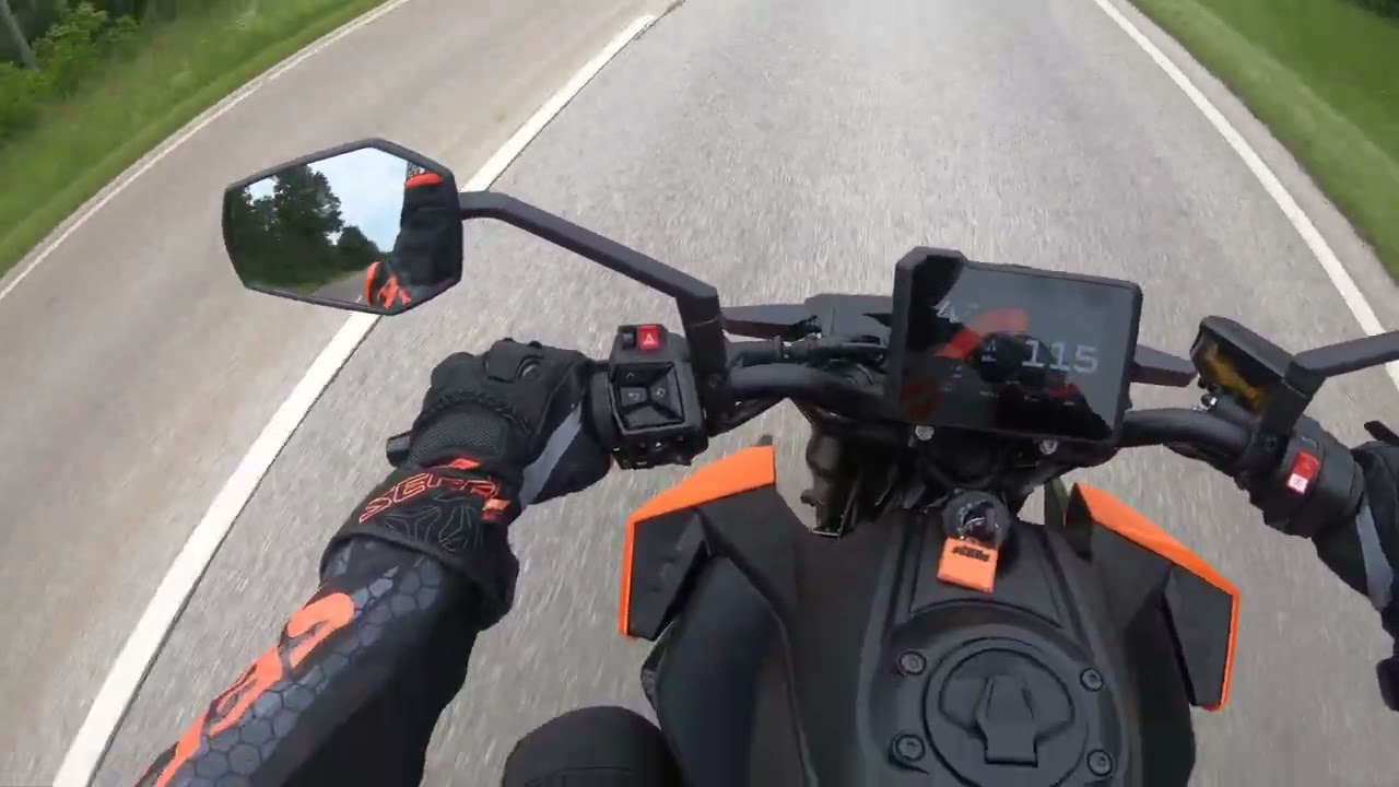 KTM 990 Duke - short trip onboard around Wiener Neustadt