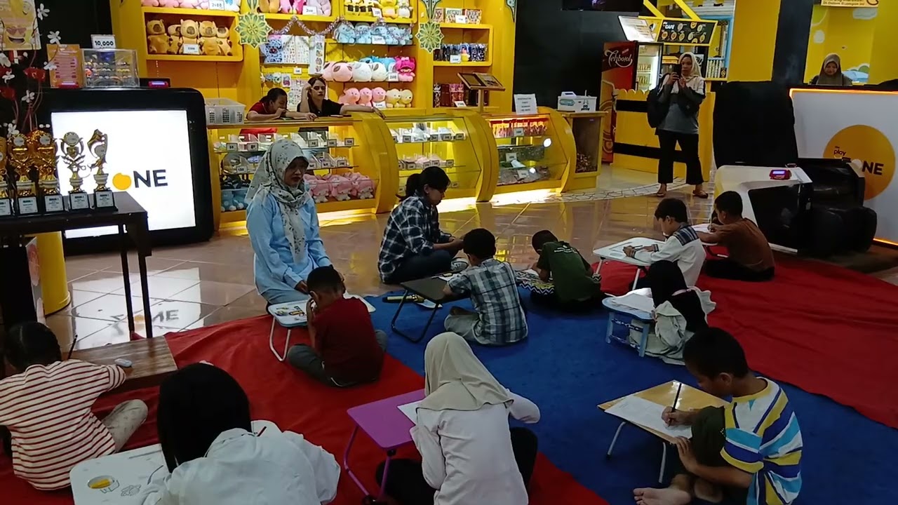 Suasana lomba zazizo EO di ramayanan alun-alun Malang