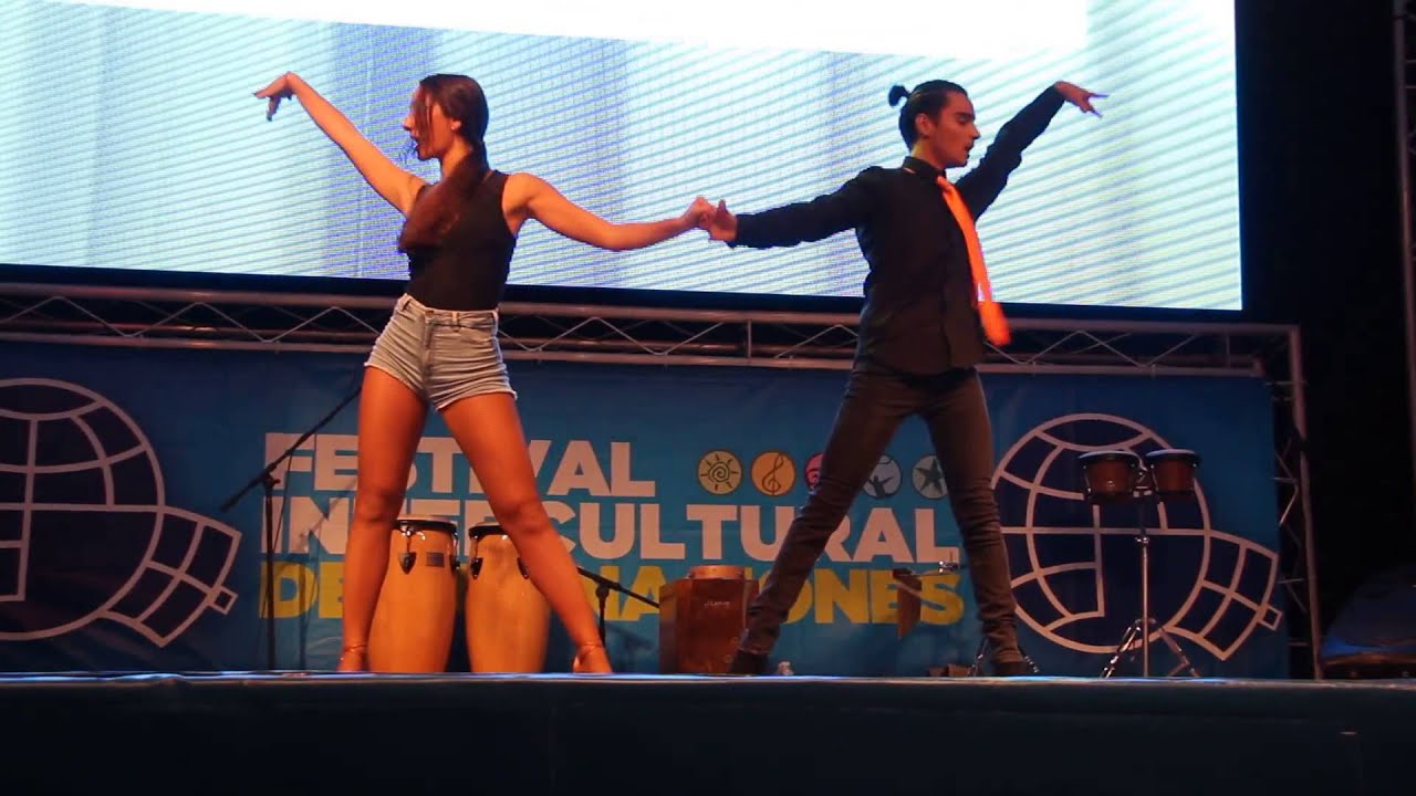 Chachacha- Oye como va, Celia Cruz - Mary CeSal y Sergio Parras Festival de las Naciones