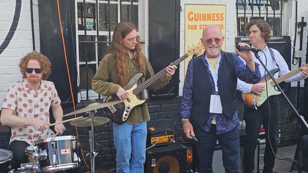 Chris Taplin Blues Band (ft Speedy Mullan).... Got My Mojo Working
