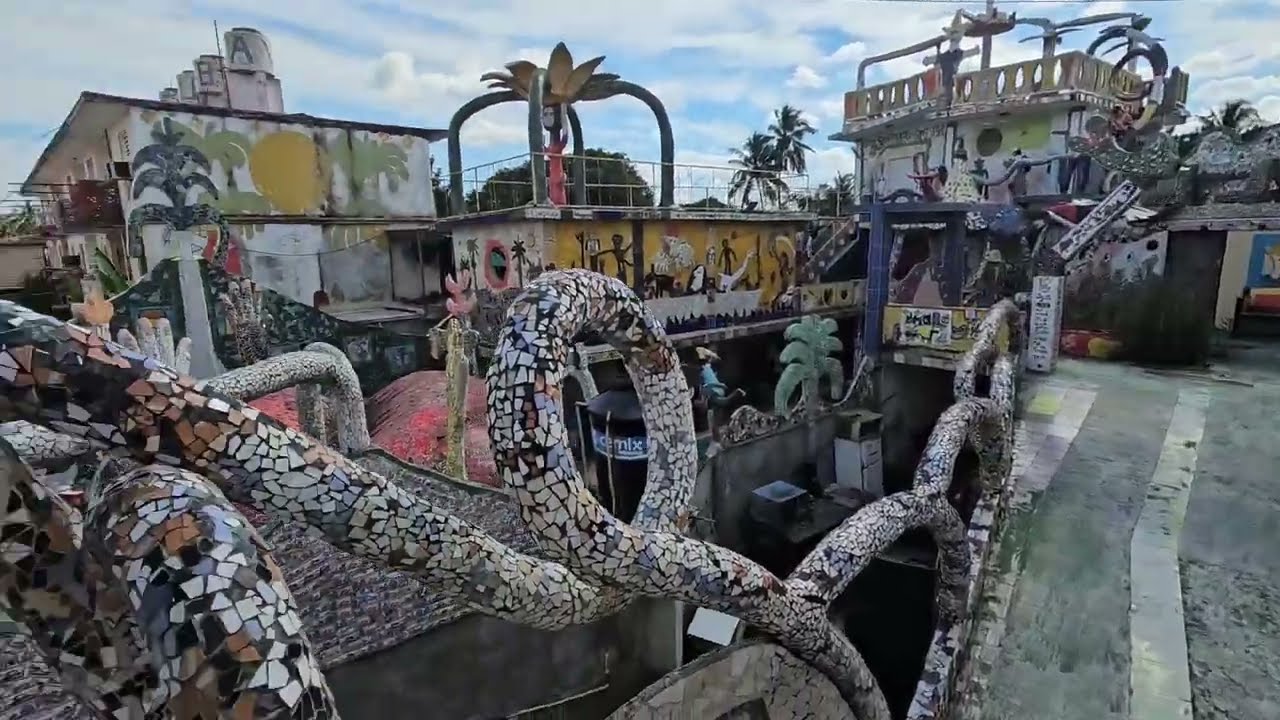 CUBA - Fusterlandia in Havana