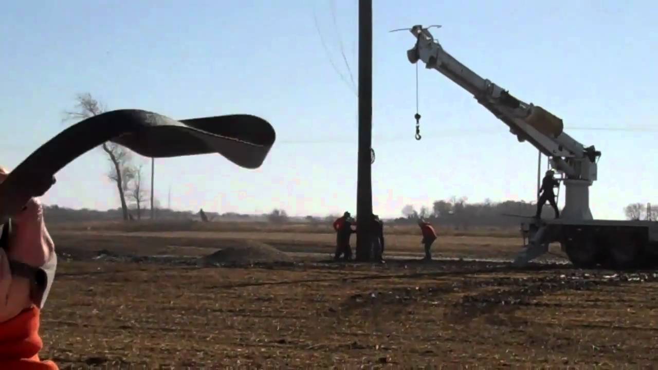 local 15 setting poles helicopter