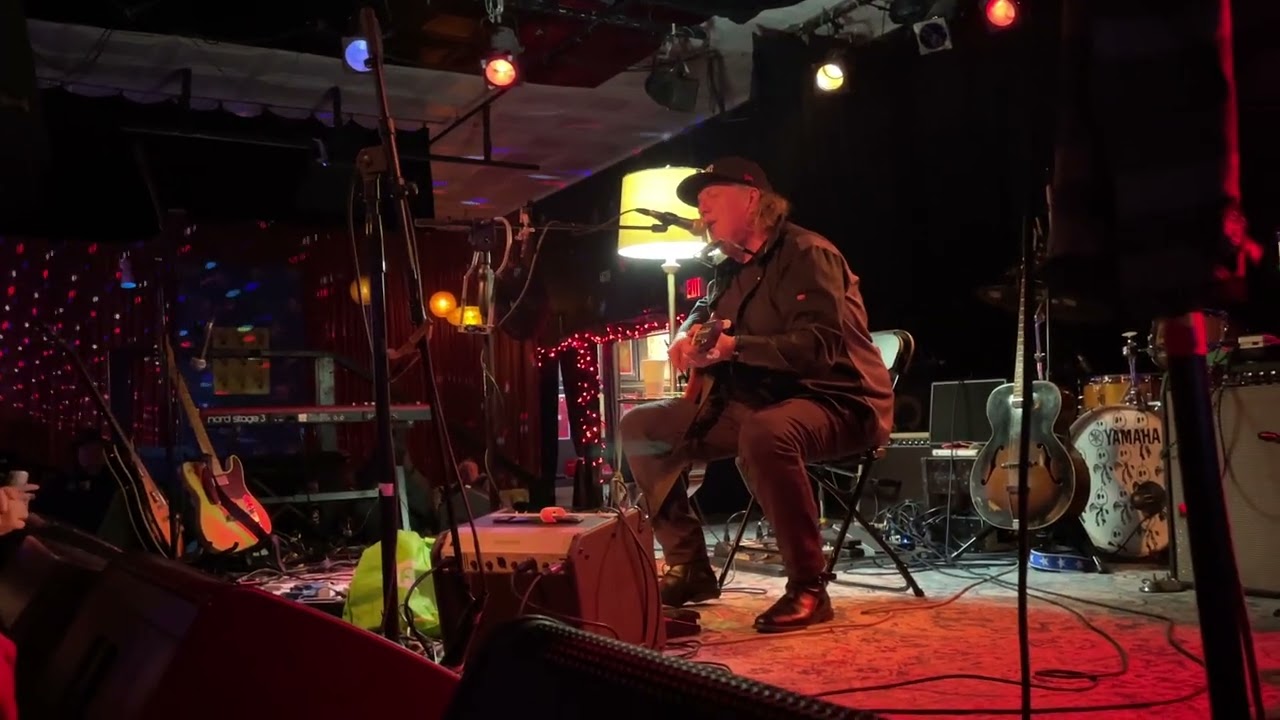 Kevn Kinney 'Chattahoochie Coochie Man' @ the 40 Watt Club 12 19 25 AthensRockShow.com