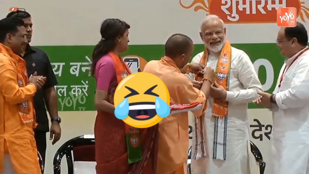 PM Modi Laughs At Yogi Adityanath Behaviour With Him | Varanasi | Uttar Pradesh | YOYO TV Channel