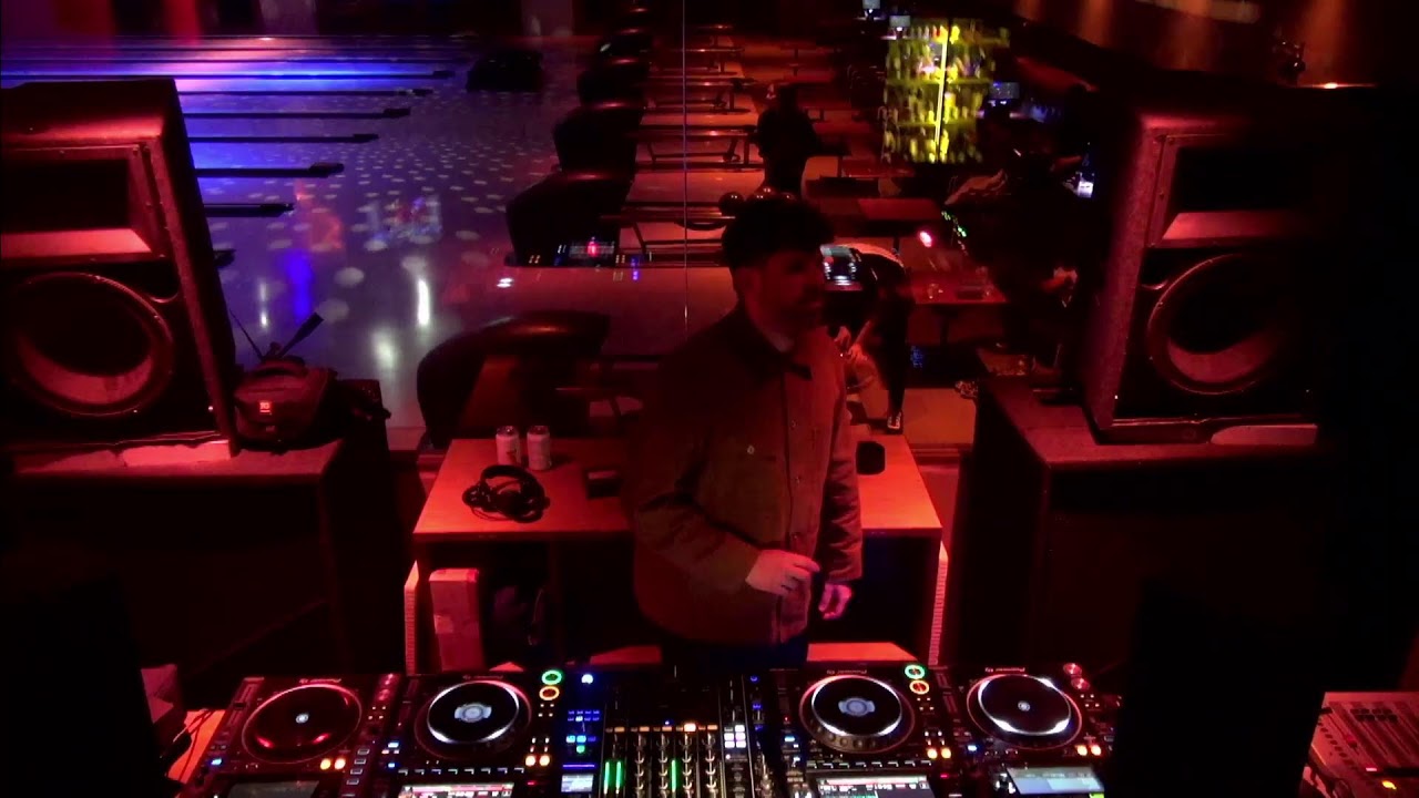 Love Buzz Vol.1 Live from Sasazuka Bowl Tokyo W/ The Magician, Moscoman, Mustache X, Gem Wallow