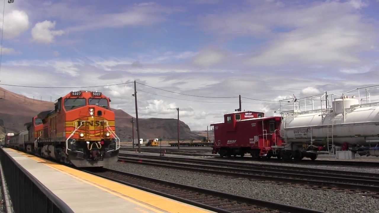 BNSF H-BARVAW Flying thru Wishram, WA 05-18-13