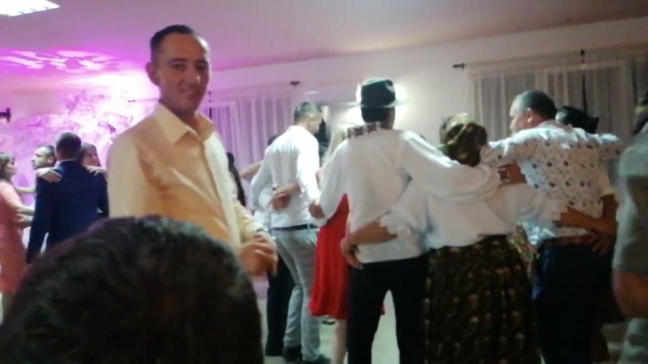 Nunta  Poienile De Sub Munte Mika Severa Maramureș (2)