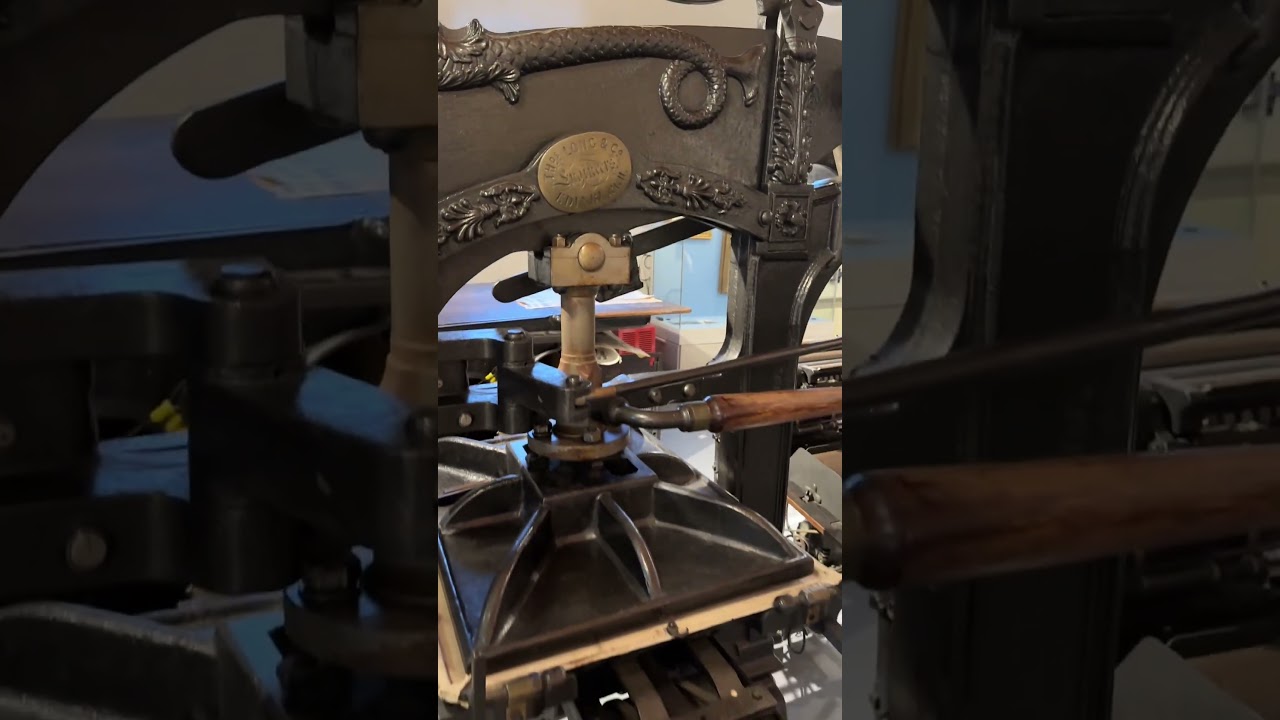 I want an eagle counterweight on my printing press! So cool! #dublin #ireland #printmaking #eagle