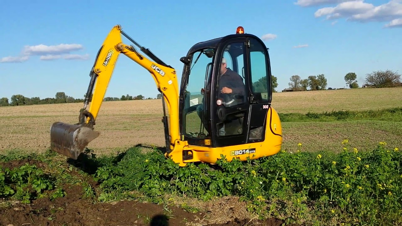 Oczyszczanie rowu melioracyjnego|JCB 8014 CTS|Usługi minikoparką oraz lawetą ,,KING
