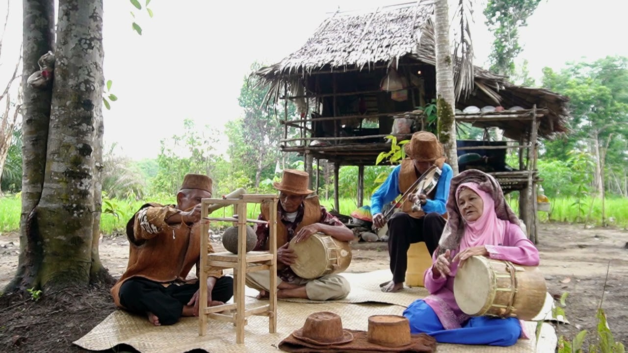 Belatik (Mengenal Belatik: Kidung dari Langit Malam Masyarakat Jerieng)