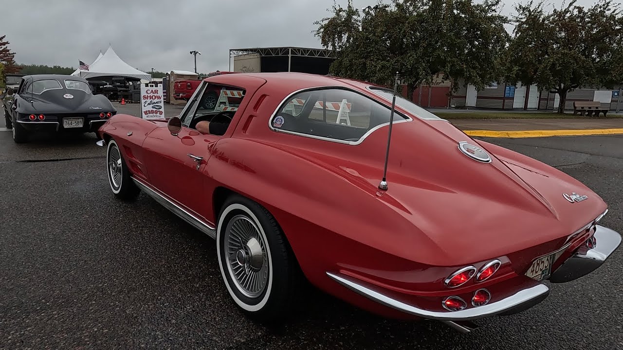 Red & Black 1963 Chevrolet Corvette Split Window Coupes