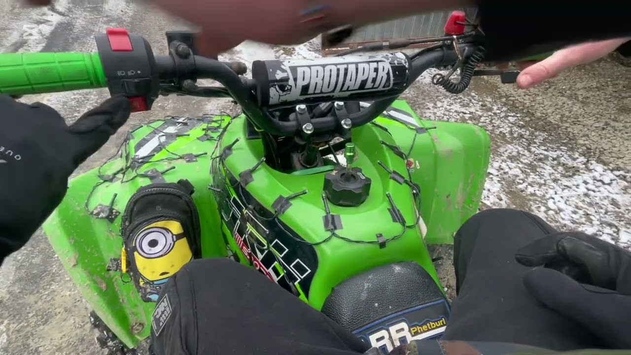 Atv vlog partea 6. Pe zapada, am derapat in gard 😂