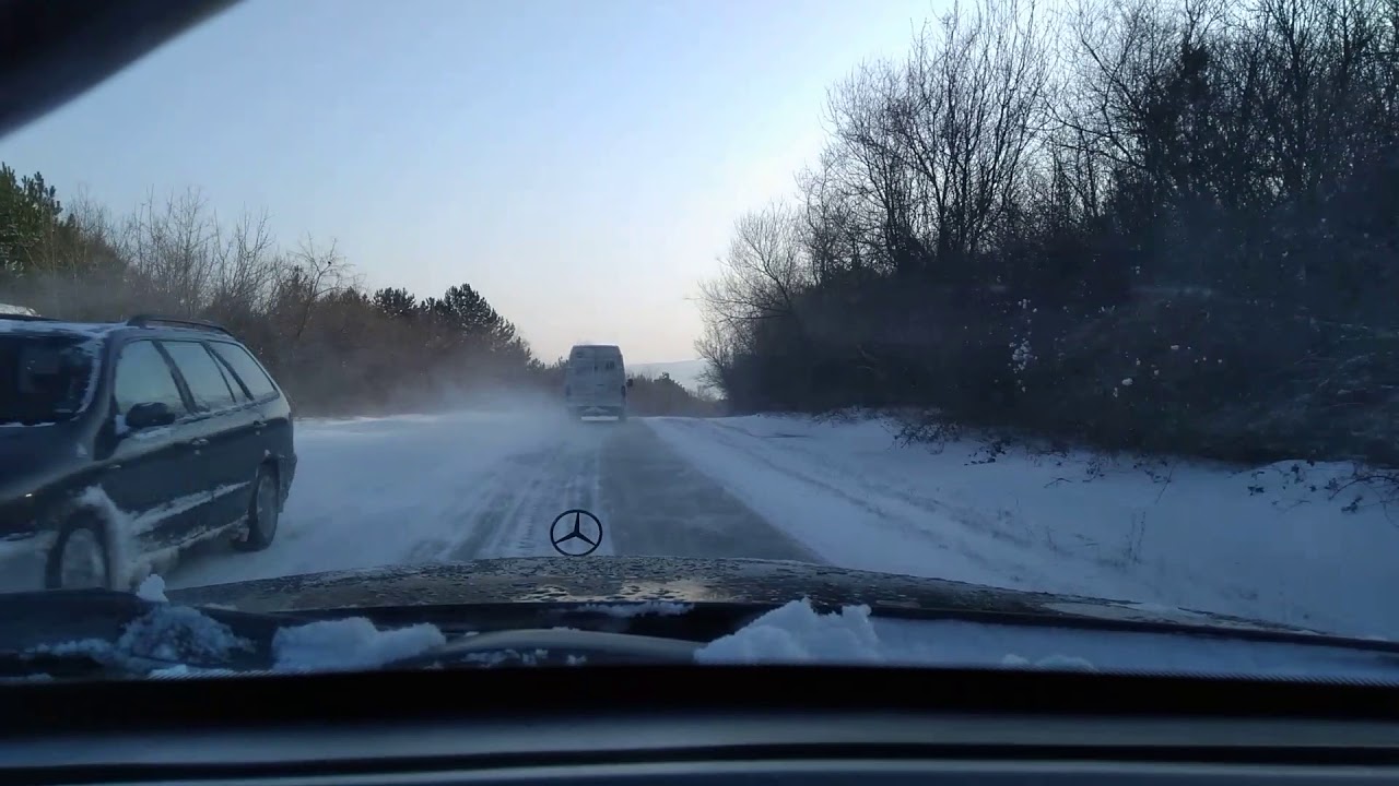Mercedes 200TE (W124) winter drive