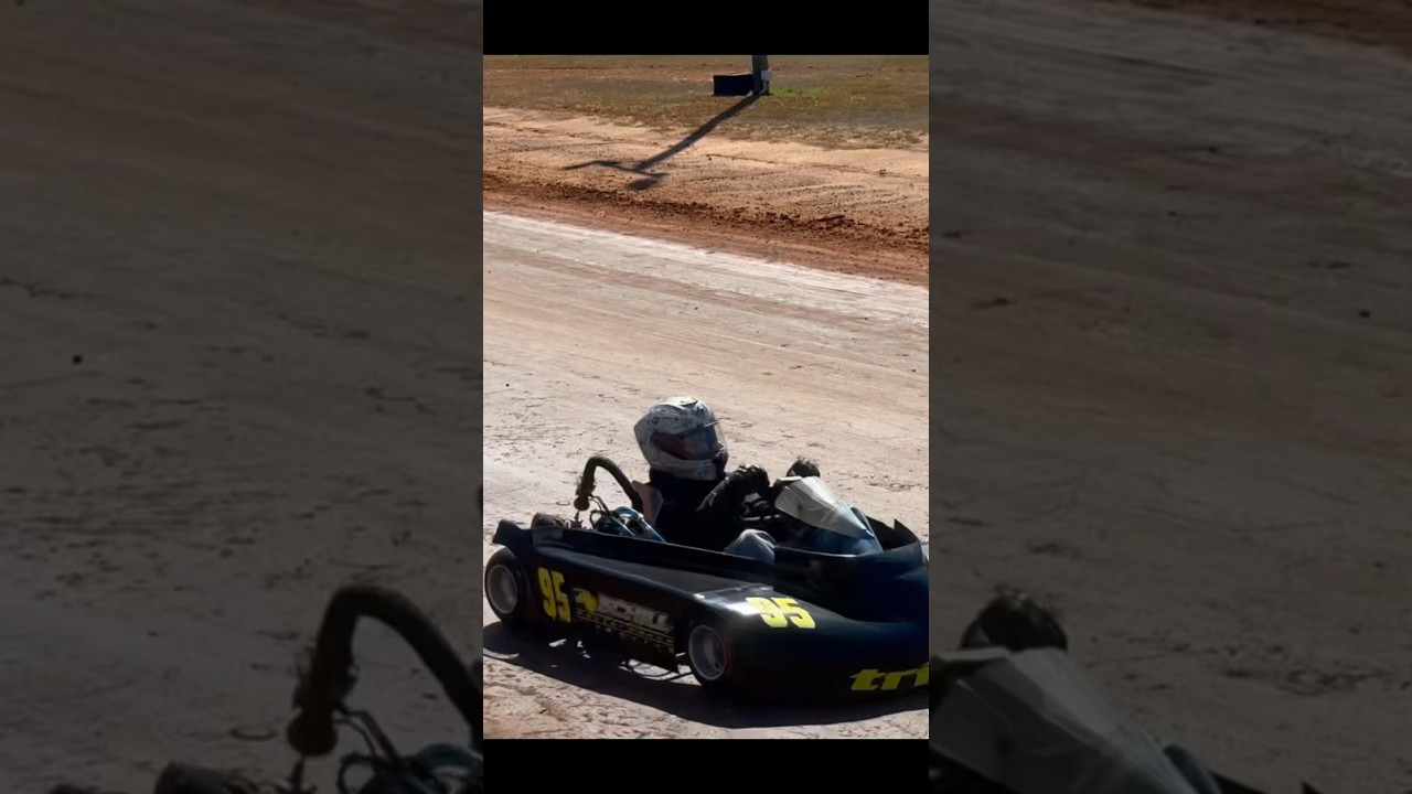 20hp Tilly 236 on a dirt flat kart!