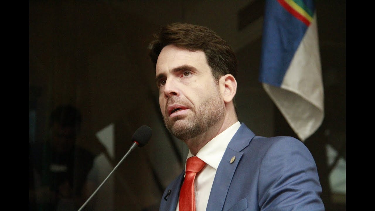 Eduardo Moura defende abertura de processo de impeachment do prefeito João Campos