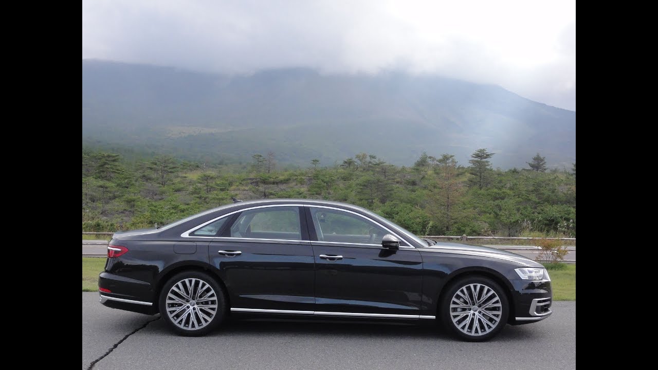 Audi A8　フラットな乗り心地と驚きの操縦性