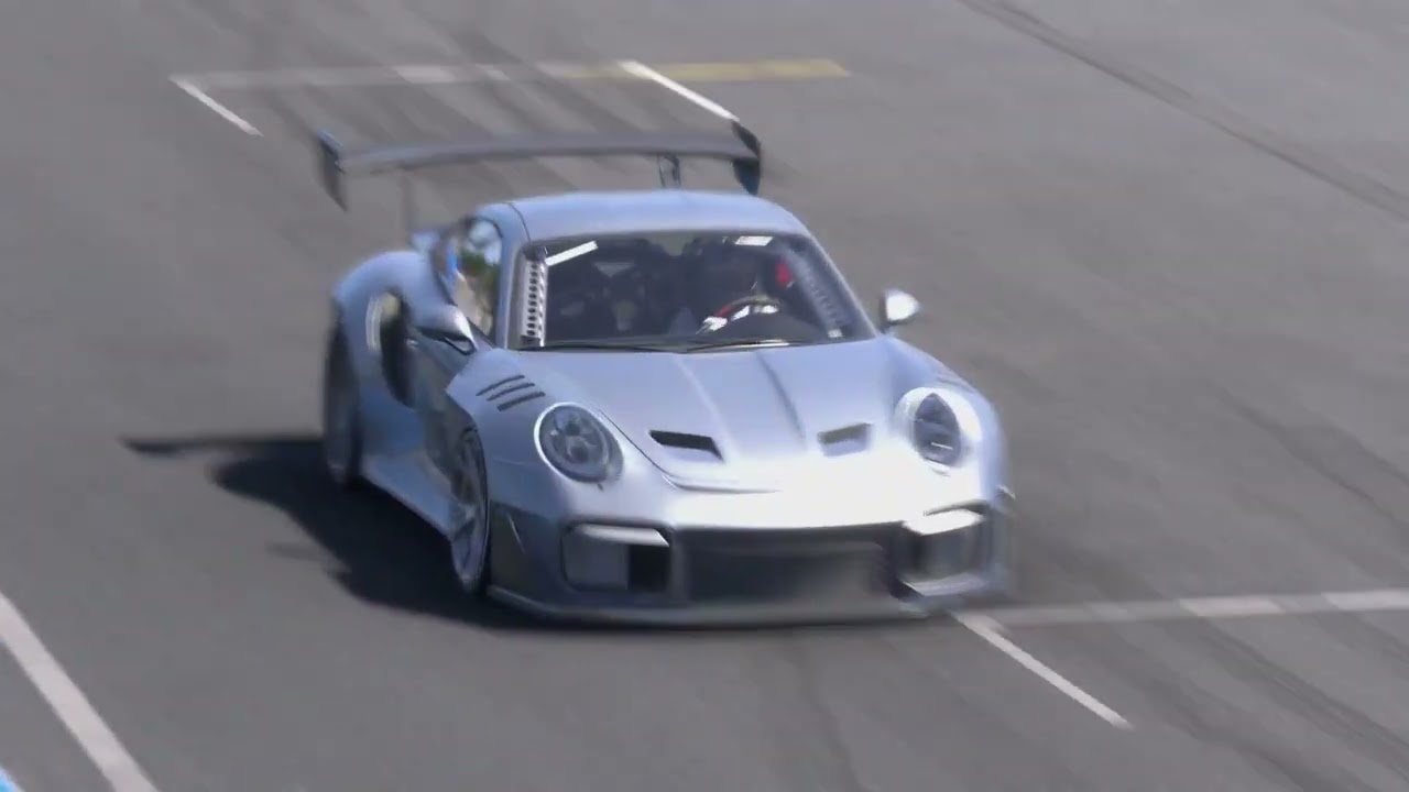 Porsche vs Forza Motorsport replay. Sounds amazing going down the straight.