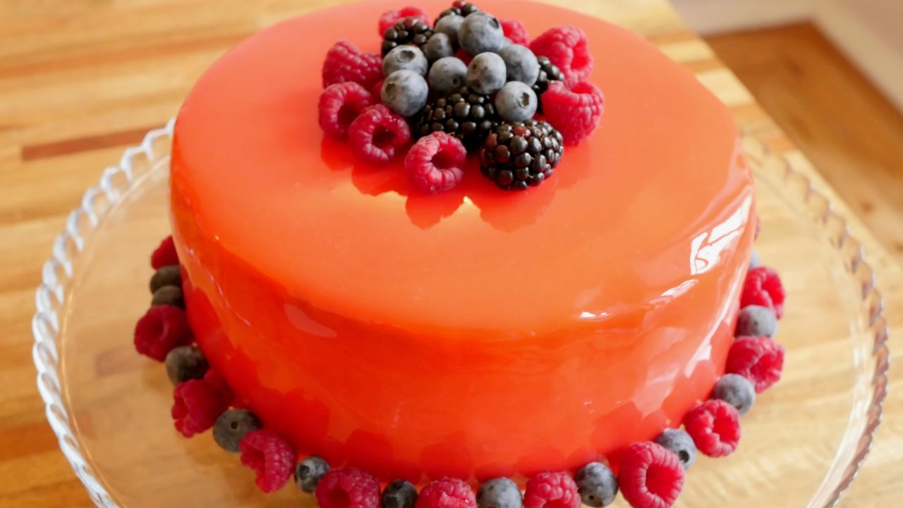 Bolo espelhado/ Mirror glaze cake/ Sobremesa de Natal/ Tatiane Marques