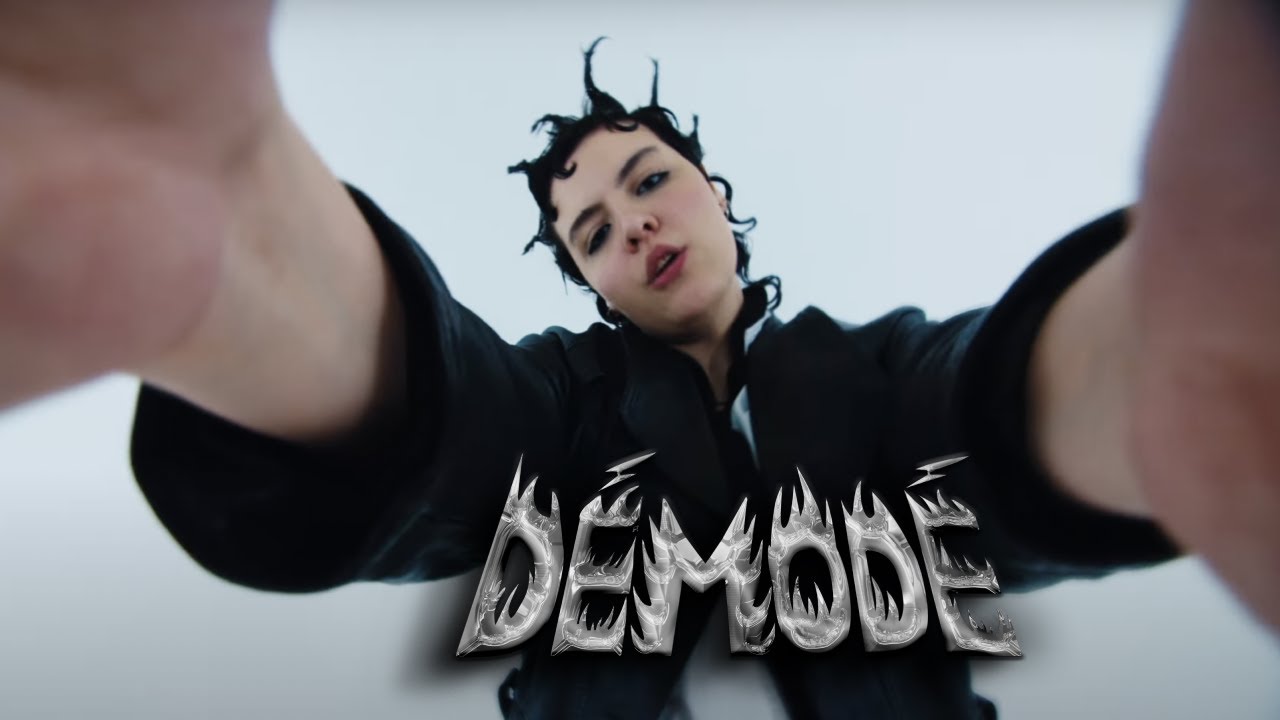 D&Eacute;MOD&Eacute; - Mariana Estol (Clipe Oficial)
